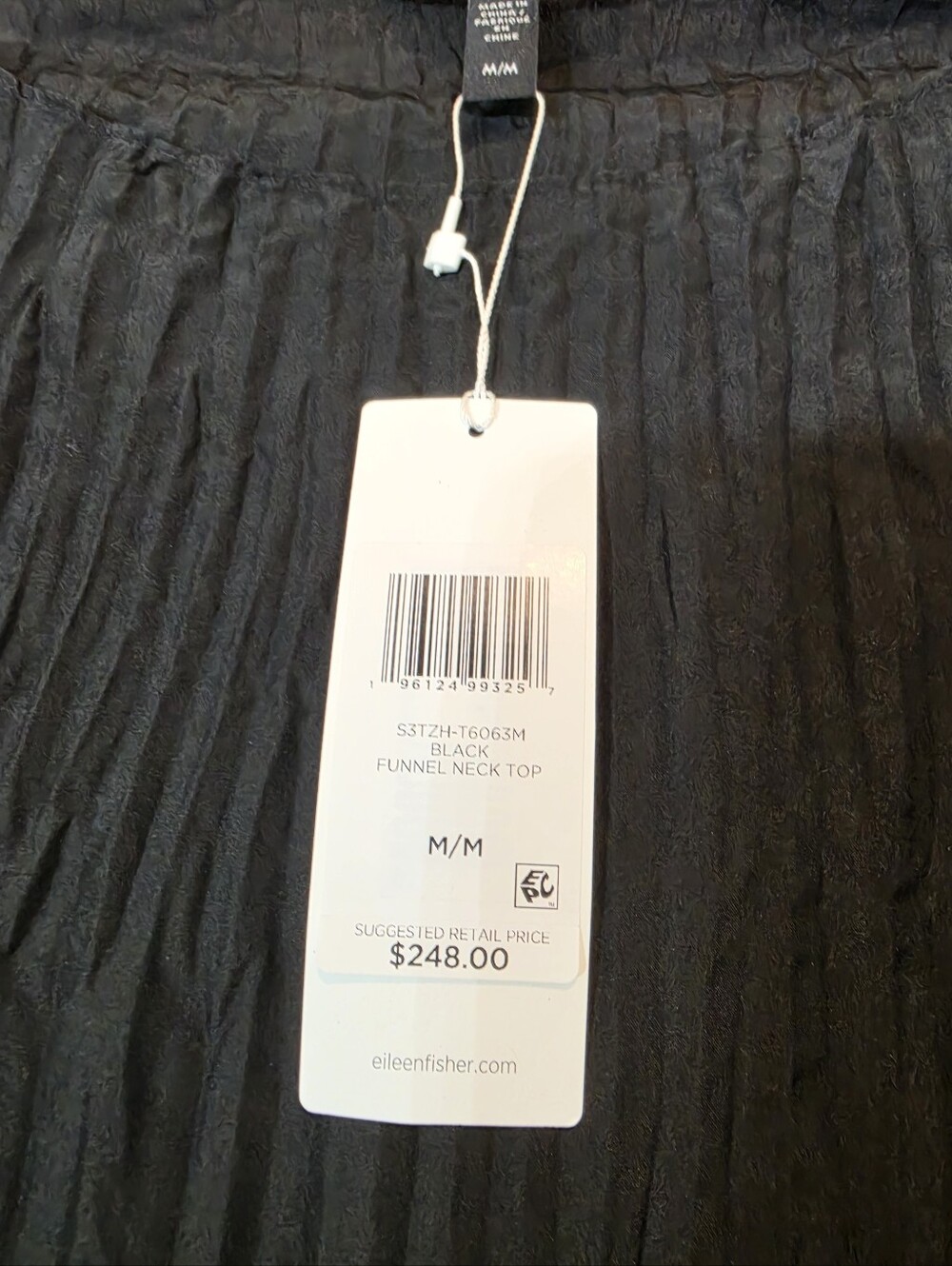 Eileen Fisher Silk Crushed Elegant Top Cap Sleeves Funnel Neck Black Medium NEW - Picture 4 of 11